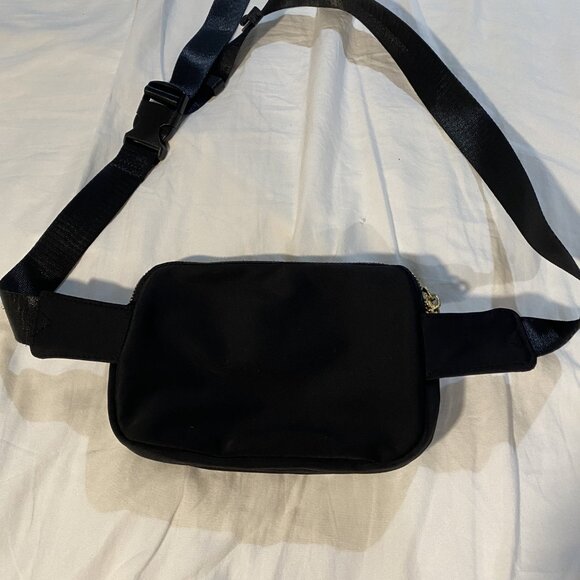 Zorfin Nylon Belt Bag - Picture 2 of 4